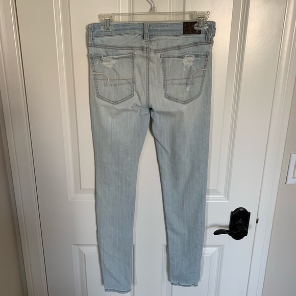 American Eagle- Distressed stretch legging jeans - Picture 3 of 6